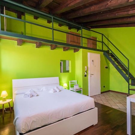 Gardappartamenti Carducci City Centre Desenzano del Garda Dış mekan fotoğraf
